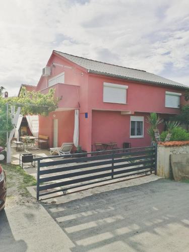 Pohled zvenku, House for rent Paola in Razanac