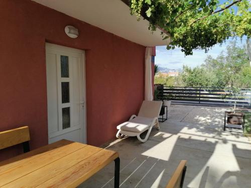 balkon/terasa, House for rent Paola in Razanac
