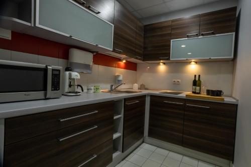 Apartament nad jeziorem Sukiel z własną plażą - image 6