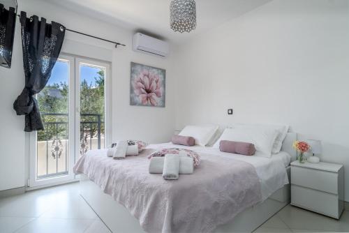 Villa Suker - Jacuzzi Pool Sauna - image 7
