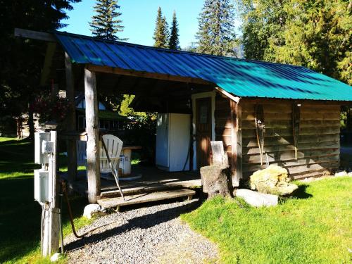 Bone Creek Wilderness Retreat