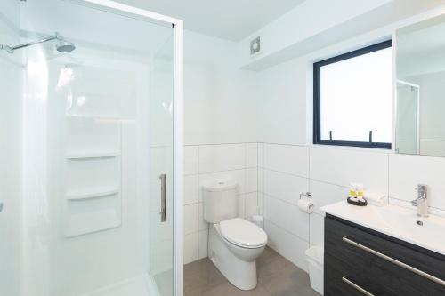 Executive Suite image 10