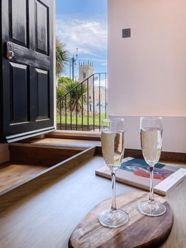 Grosvenor Stylish Apartments - Chester 3