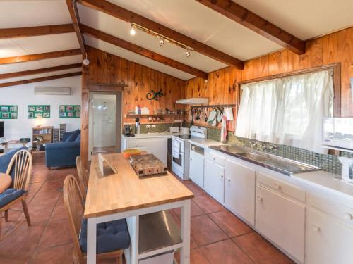 34 Riverview Drive in Carrickalinga