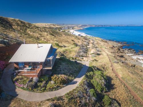 Cliffs End Beach Shack 105 Gold Coast Drive in Myponga Beach