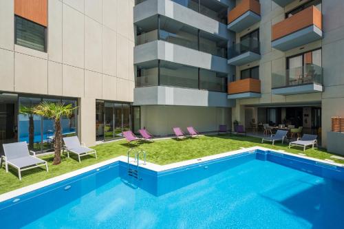 Hyperion City Hotel - image 13
