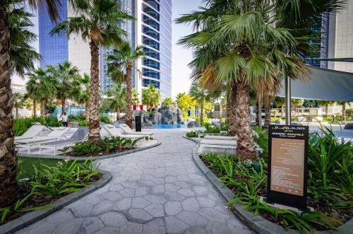 Royal Club By RVHR Paramount Tower B Business Bay - image 14