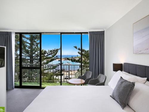 ระเบียง/ชานเรือน, Boat Harbour Motel in กลางเมืองวอลลองกอง