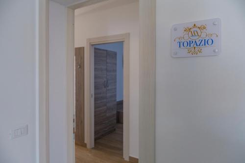 Apartment with Sea View image 7