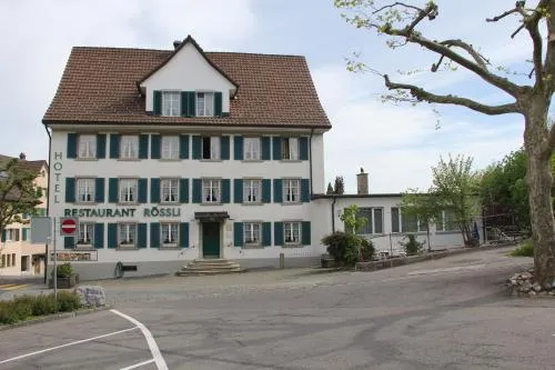 Hotel Restaurant Rössli in Schönenberg, Schweiz