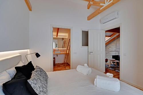 Faro Amazing by Homing