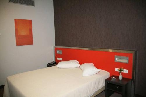 Hotel Des Roses - main image