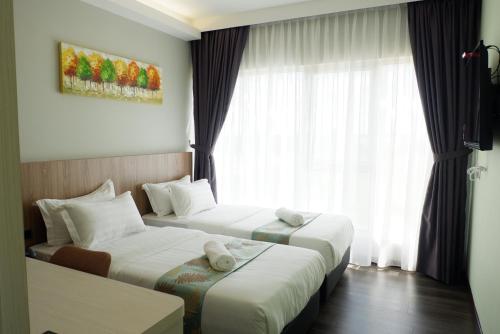 2 twin beds