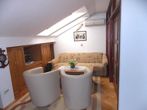 Apartment in Malinska with Seaview, Terrace, Air condition, WIFI (4690-3)