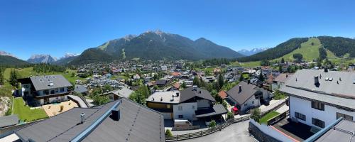 Panorama Apartment mit Balkon und Bergblick