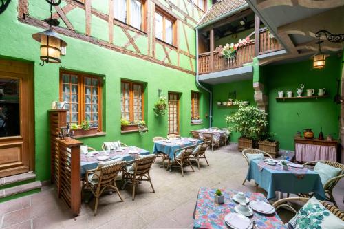 บริการและสิ่งอำนวยความสะดวก, Hotel a l'Oriel in ริควิ