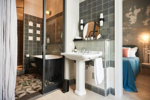 Cora Apartments 5