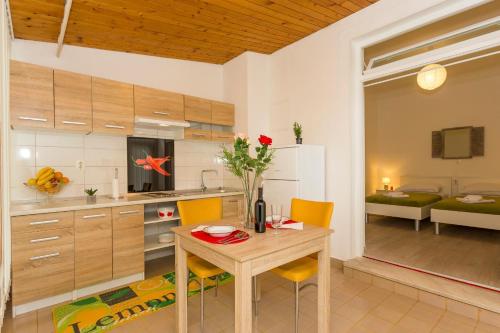 Comfortable modern studio with shaded patio, Split