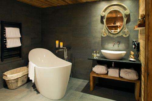 Privilege Room with Spa Access