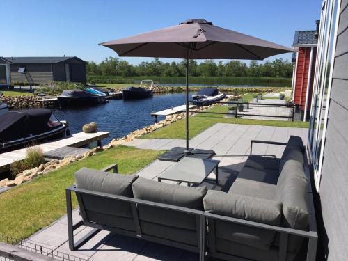 Skats, Chalet Emlidanasy in Tytsjerksteradiel