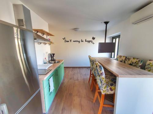 廚房, 丹妮拉住宿加早餐酒店 (Bed & Breakfast Daniela) in 波雷奇市中心