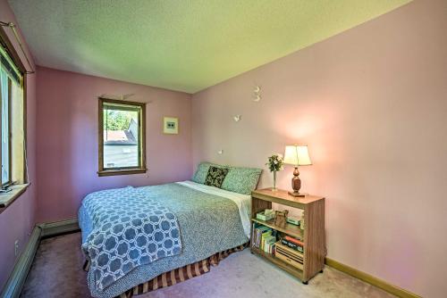 Lakeside Berkshires Home Near Hiking and Skiing - image 7