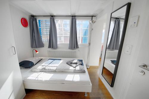 HITrental Schmidgasse - Apartments, Цюрих (фото 6)