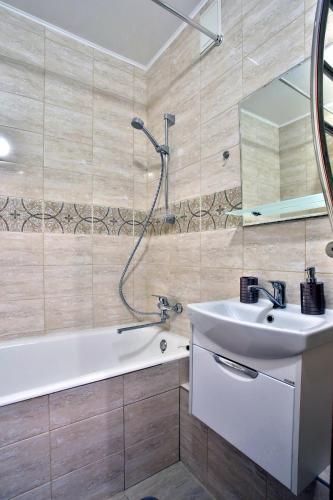 Lakhta Classic Orange Apartments - image 7