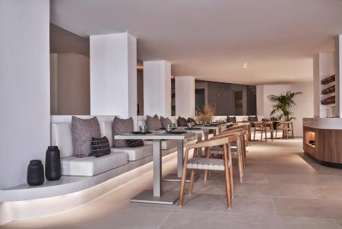 餐廳, Orama Hotel & Spa in 菲拉