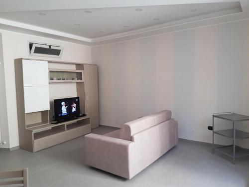Street House 5