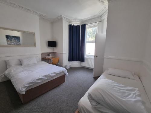 The Lodge (Group Accommodation) - main image