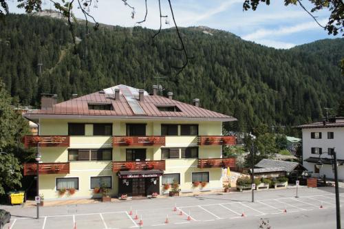 Hotel Cristallo – Madonna di Campiglio, TN