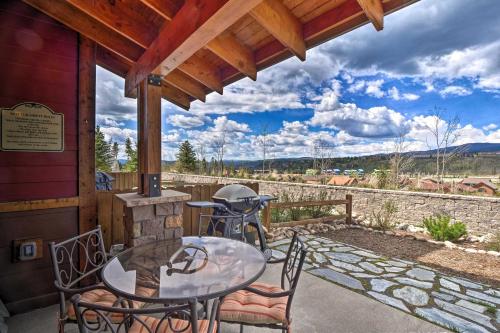 Fraser Condo with Views and Hot Tub Near Winter Park! in Fraser, USA