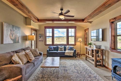 Fraser Condo with Views and Hot Tub Near Winter Park! in Fraser, USA