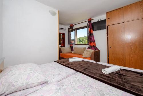 Apartment in Cavtat with sea view, balcony, air conditioning, WiFi (3686-3), Cavtat (photo 9)