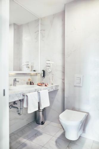 City Beach Apartments - image 10