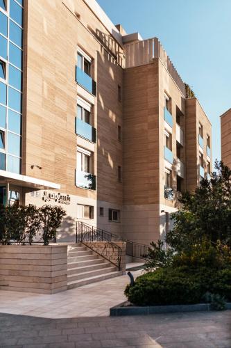 City Beach Apartments - image 3
