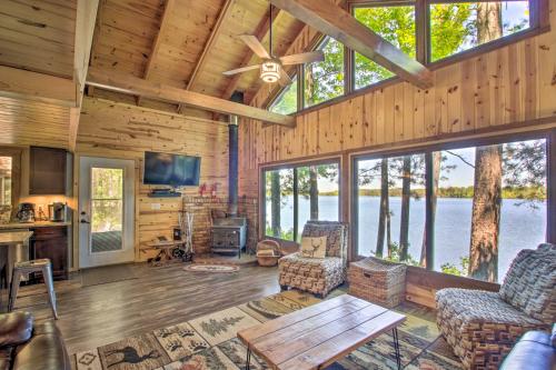 Loon Lake Lodge with Dock, Sauna and Hot Tub! in Pequot Lakes (MN)