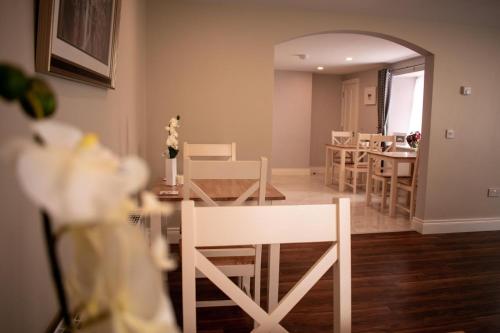 Drumlanaught Cottage Farnham 5