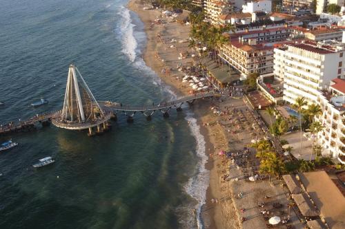 Emperador Vallarta Beachfront Hotel and Suites