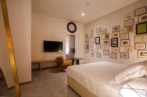 Premium Interior Room image 1