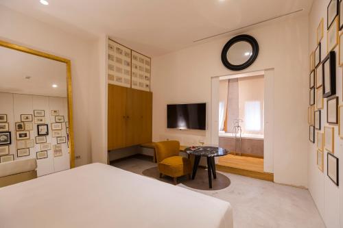 Premium Interior Room image 3