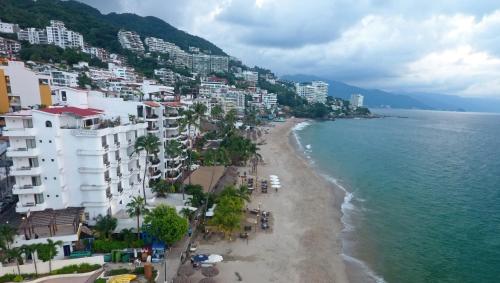 Emperador Vallarta Beachfront Hotel and Suites