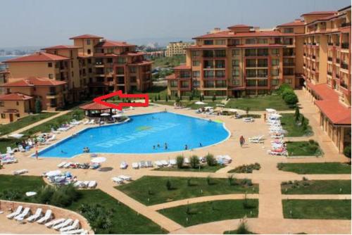 Bright Studio with Parking & Pool, Sweti Wlas (Foto 2)