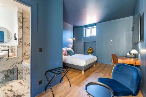 room detail thumbnail 0