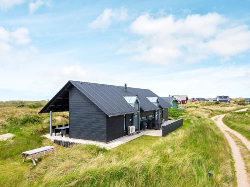 6 person holiday home in R m
