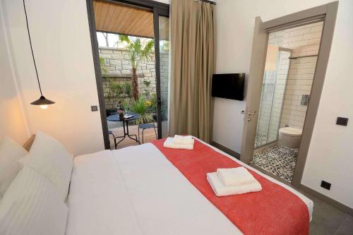 Chambre double, vue sur le jardin