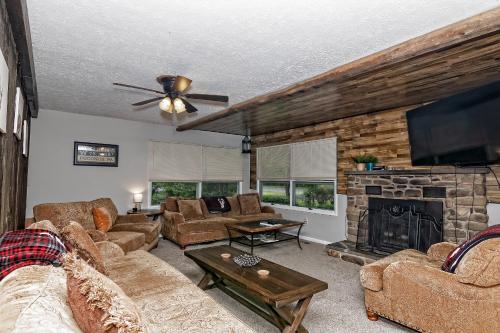 Camelback Rd Rancher- On ONE ACRE & near attractions in Tannersville, USA