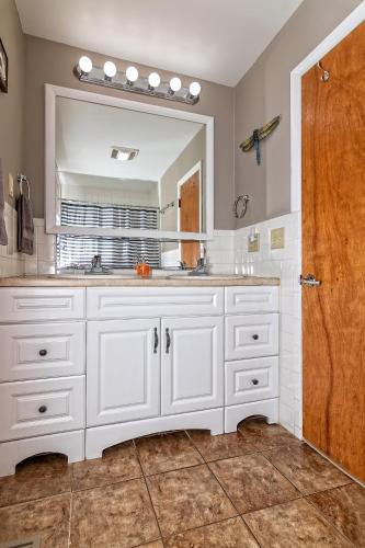 Camelback Rd Rancher- On ONE ACRE & near attractions in 坦納斯維爾