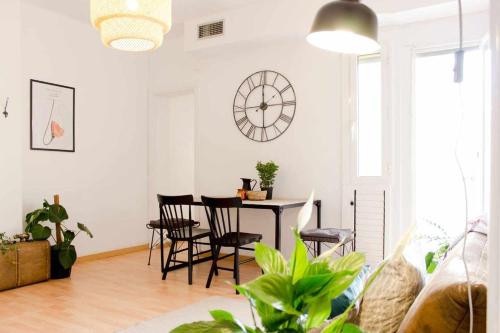 Apartment with Balcony image 3